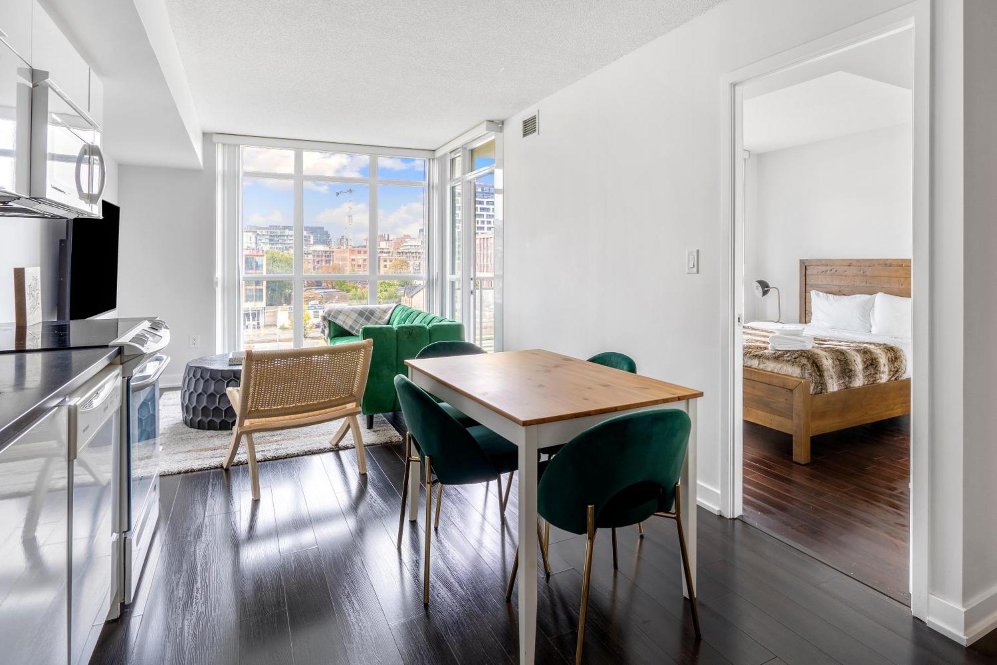 Family Oriented Downtown Toronto 2Bdrm Condo With Parking & Office Space Exterior foto